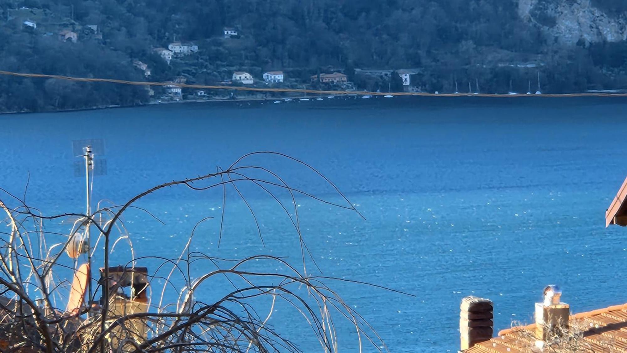 Laura'S Cottage With Lake View, Detached, 5 Kilometers From Varenna Lierna Exteriér fotografie