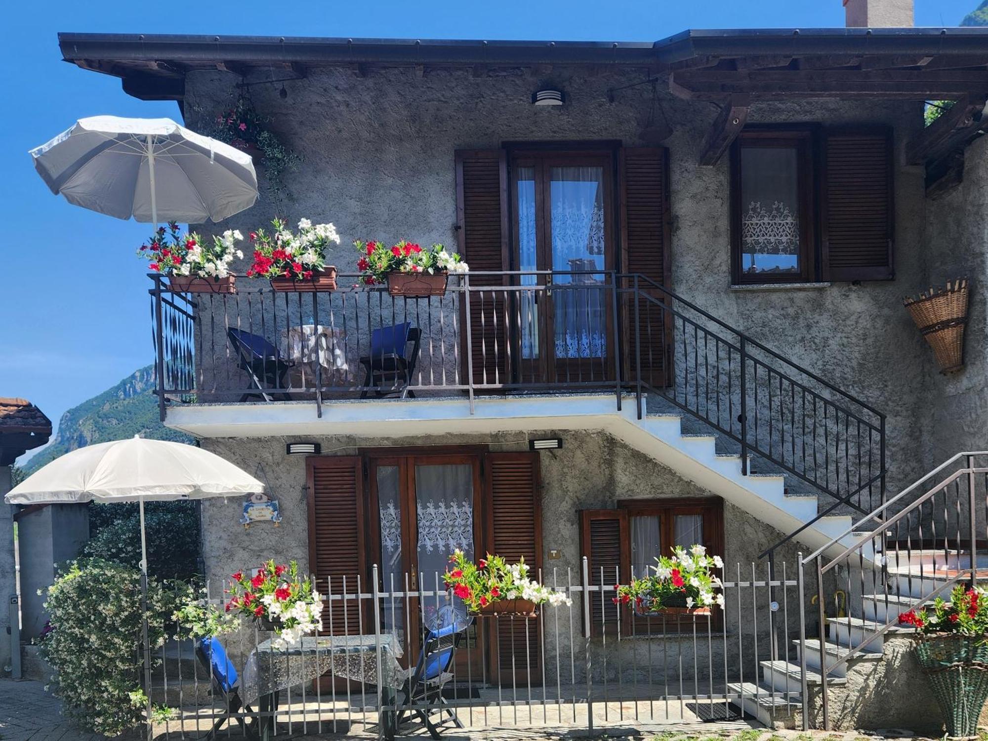 Laura'S Cottage With Lake View, Detached, 5 Kilometers From Varenna Lierna Exteriér fotografie